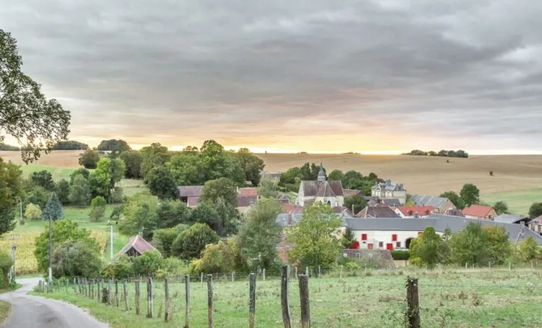 Bœurs-En-Othe (89770)
